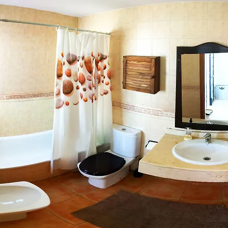 بيت ضيافة Bhavana Surf House