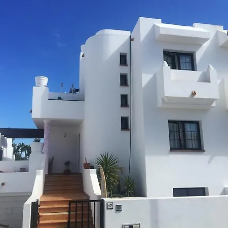 Bhavana Surf House 2* Corralejo