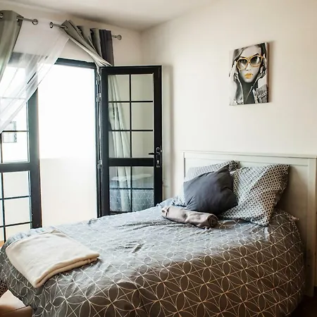 Bhavana Surf House בית הארחה 2*