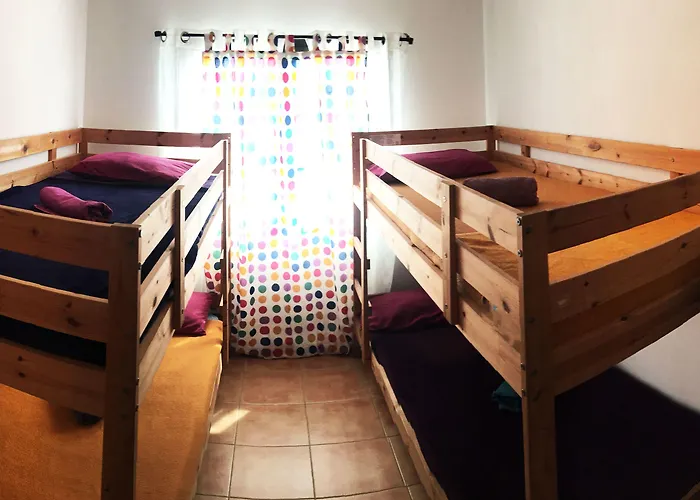 Bhavana Surf House 2*