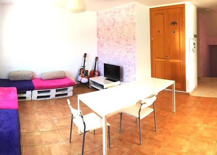 Bhavana Surf House בית הארחה 2*