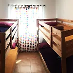 Bhavana Surf House 2*