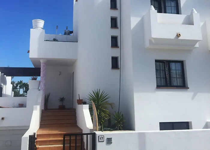 Gæstehus Bhavana Surf House